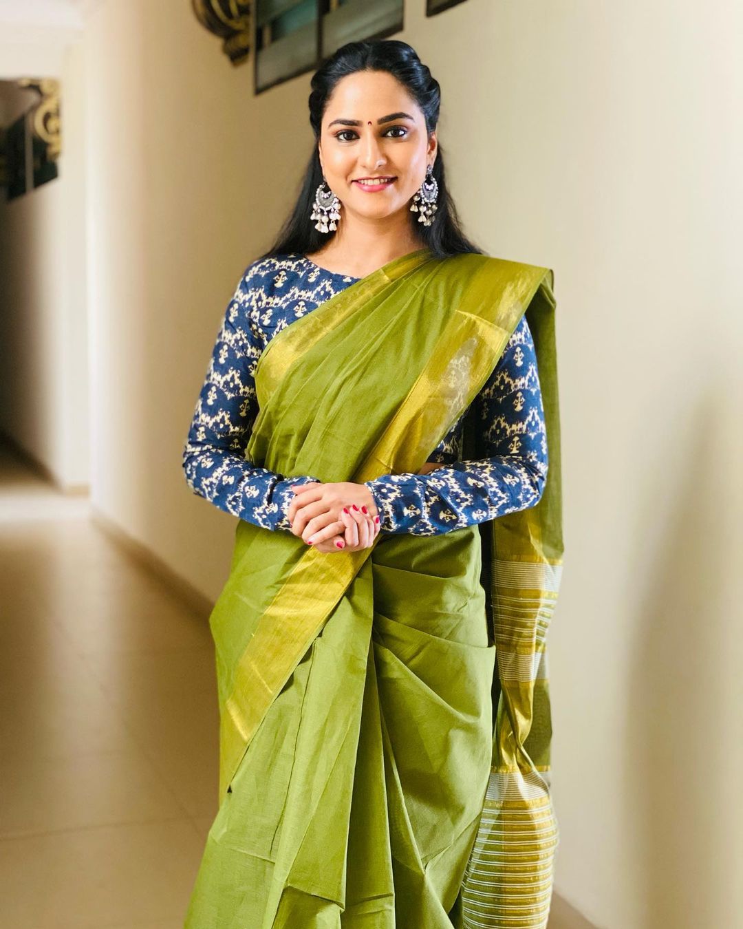 Telugu Tv Anchor Kasi Annapurna Stills in Green Saree